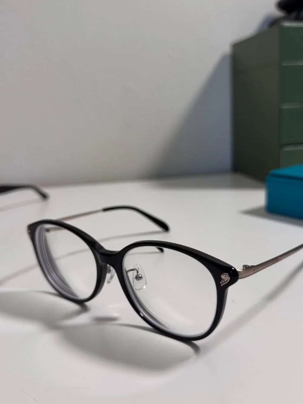 New Black Oval Eyeglasses Frame Only – Demo Lenses Removed, Add Your Own Rx Lens